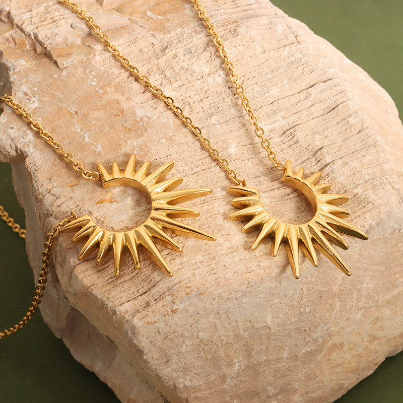 SSeeSY Custom Design Fashion Jewelry Stainless Steel  PVD 18K Gold Plated Waterproof Daily Wear Necklace for Gift
